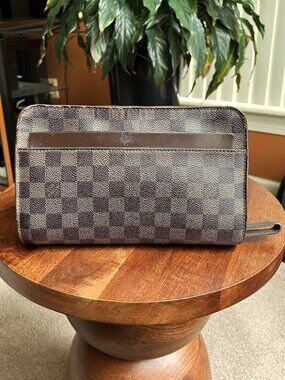 LOUIS VUITTON Damier Ebene Clutch Wristlet
